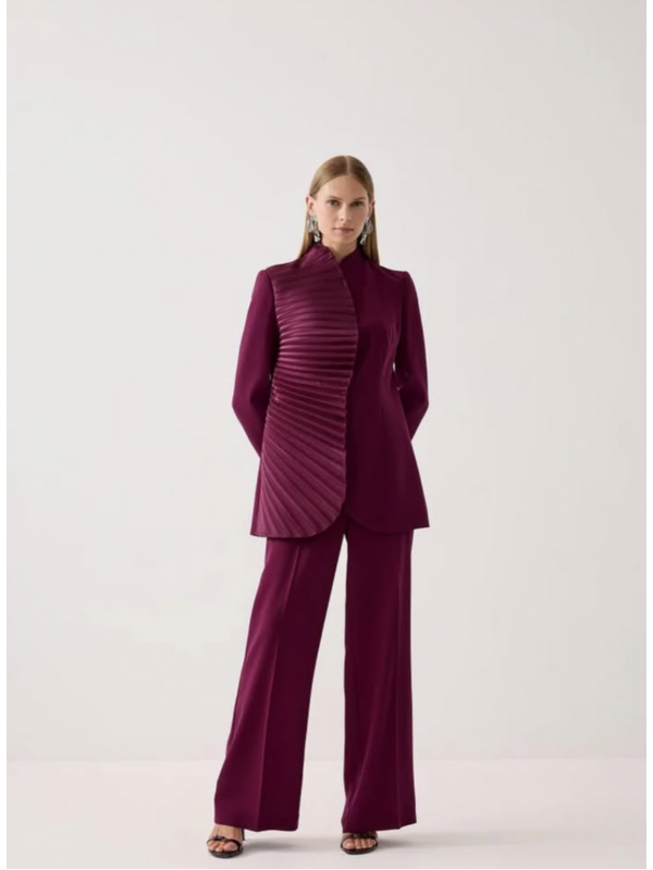 DERİN TAKIM JAMILA SARAH